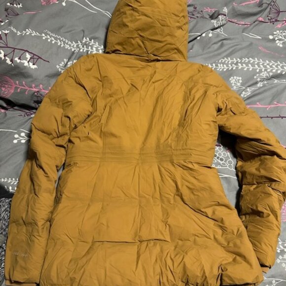 Lululemon Sleet Street Winter jacket size 8 - Picture 2 of 3